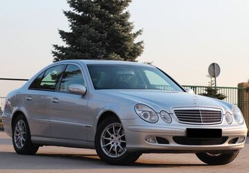 Mercedes-Benz E 220 107.000 km 8.900 &euro; Hagen 58119