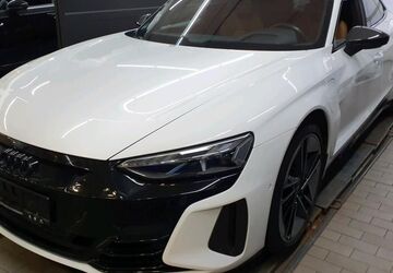 Audi RS e-tron GT 71.795 km 59.275 &euro; Hagen 58091