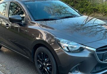 Mazda 2 195.000 km 5.700 &euro; Bochum 44805