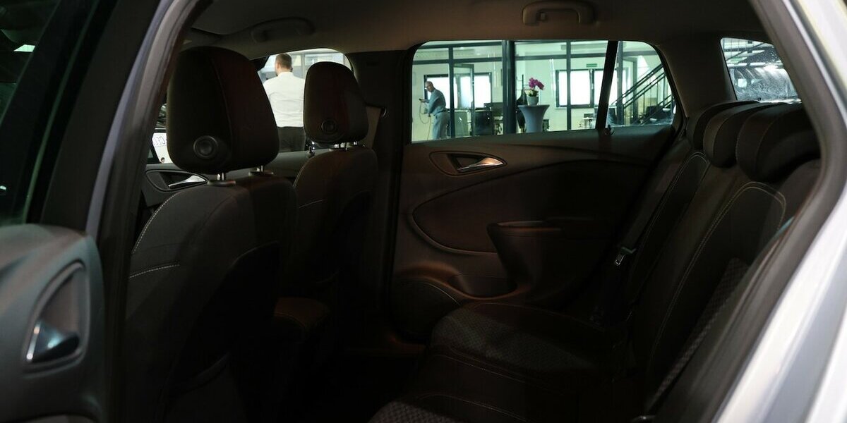 Opel Astra K ST 1.6 T ACTIVE 200-PS / APPLE+ANDROID 130.000 km 10.777 &euro; Hamm 59077