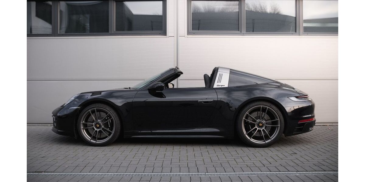 Porsche 992 14.500 km 199.900 &euro; Holzwickede 59439