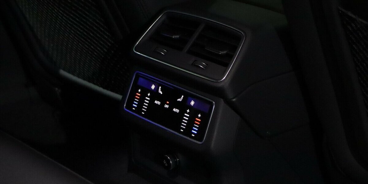 Audi A6 Avant 45 TDI QUATTRO DESIGN S-LINE VOLL-LEDER 90.000 km 31.444 &euro; Hamm 59077