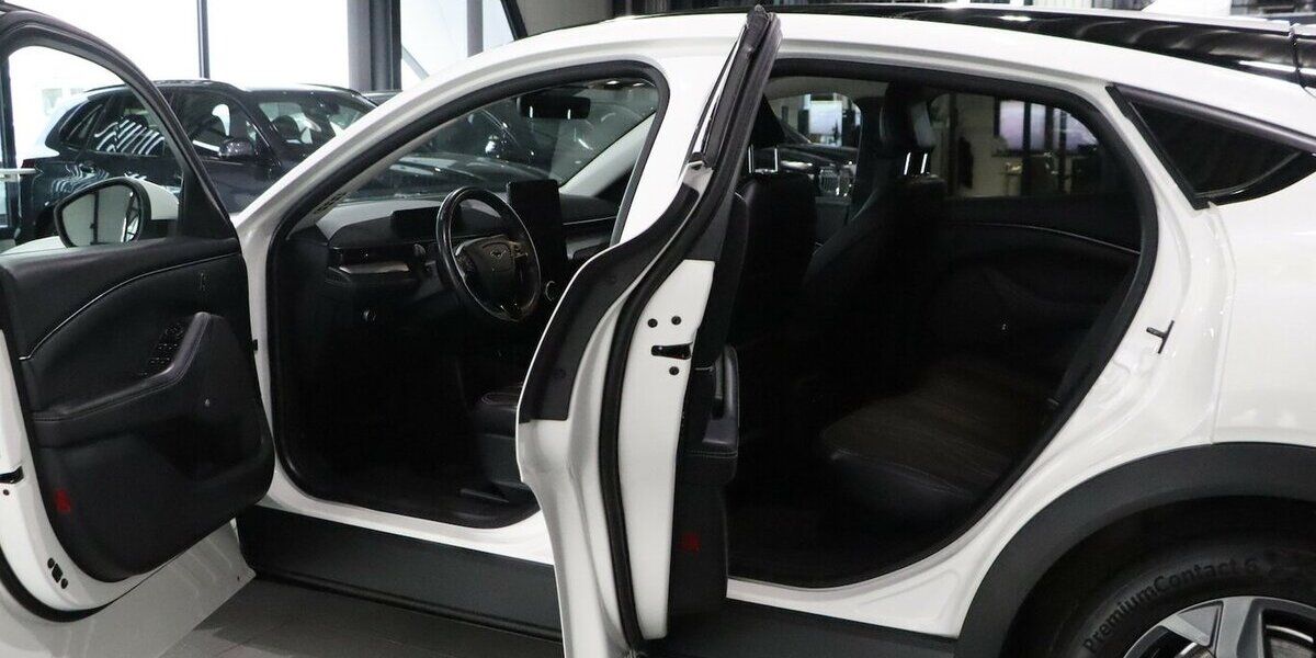 Ford Mustang Mach-E BANG & OLUFSEN / VIRTUAL COCKPIT 75.000 km 23.777 &euro; Hamm 59077