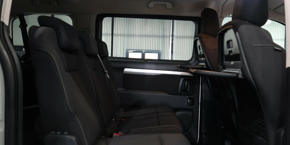 Opel Zafira Life 2.0 CDTI EDITION-M INNOVATION 8-SITZ 150.000 km 26.444 &euro; Hamm 59077