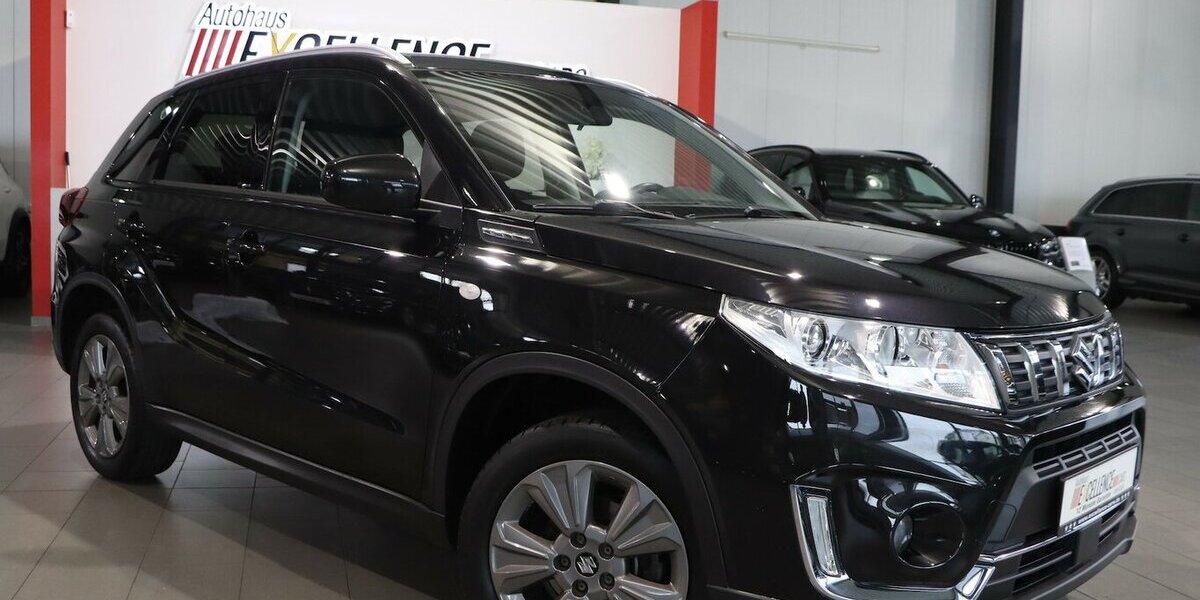 Suzuki Vitara 1.0 CLUB / NAVI+KAMERA, KLIMAAUTOMATIK 62.000 km 12.991 &euro; Hamm 59077