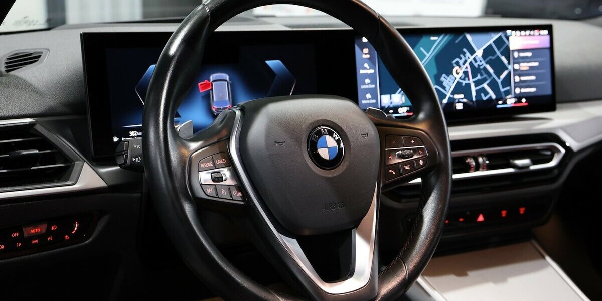 BMW 318d Touring SPORT GREY & RED LEDER,CURVED+HUD 73.000 km 28.993 &euro; Hamm 59077