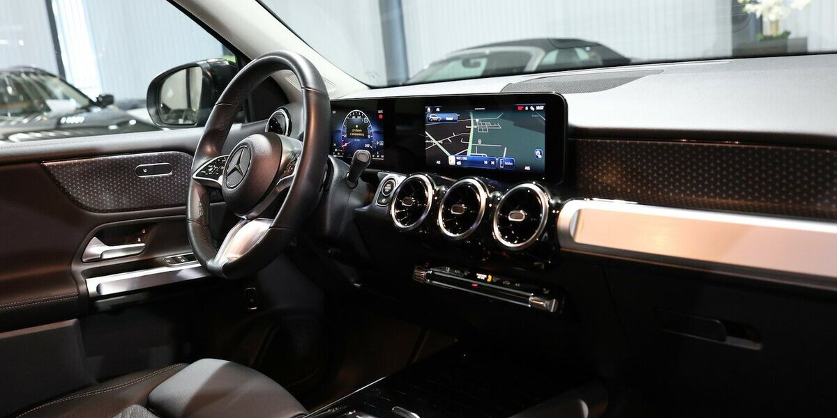 Mercedes-Benz GLB 200 d 4MATIC PROGRESSIVE-LINE SPORT WIDE 40.000 km 38.444 &euro; Hamm 59077