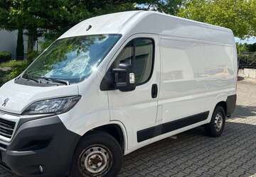 Peugeot Boxer 79.000 km 17.980 &euro; Dortmund 44269