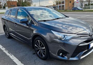 Toyota Avensis 55.150 km 17.495 &euro; Hamm 59067