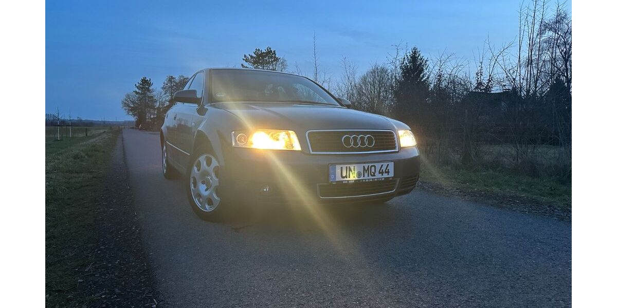 Audi A4 167.000 km 2.890 &euro; Selm 59379