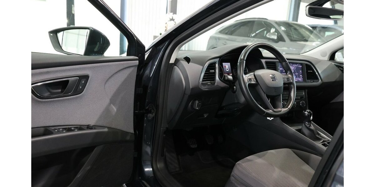 Seat Leon 1.6 TDI STYLE / NAVI-PLUS+APPLE+ANDROID 111.000 km 11.777 &euro; Hamm 59077
