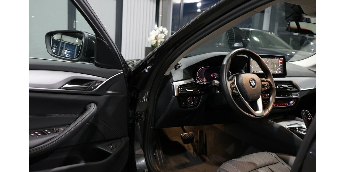 BMW 520d Touring xDrive BUSINESS EL.VOLL-LEDER, LED 14.000 km 38.777 &euro; Hamm 59077