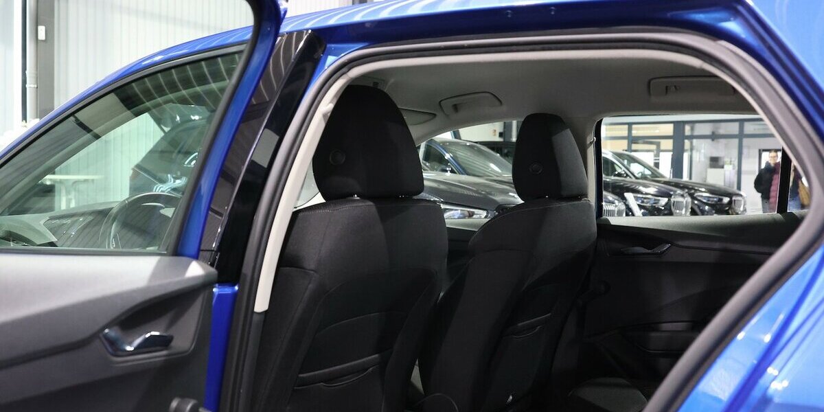 Skoda Fabia 1.0 TOUR RACE BLUE / LED / GROßES-DISPLAY 55.000 km 13.221 &euro; Hamm 59077