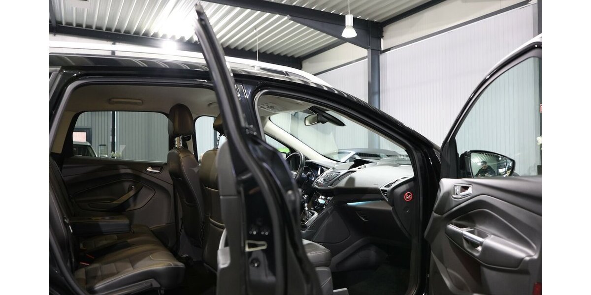 Ford Kuga 2.0 TDCI 4x4 TITANIUM / LEDER / NAVI+ 90.000 km 12.555 &euro; Hamm 59077