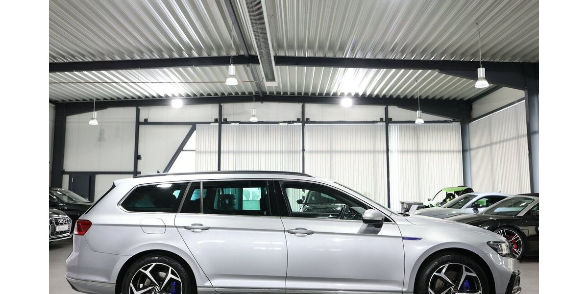 VW Passat Variant GTE DSG IQ BUSINESS R-LINE SPORT 86.000 km 24.444 &euro; Hamm 59077