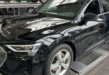 Audi e-tron 52.415 km 33.940 &euro; Hagen 58091