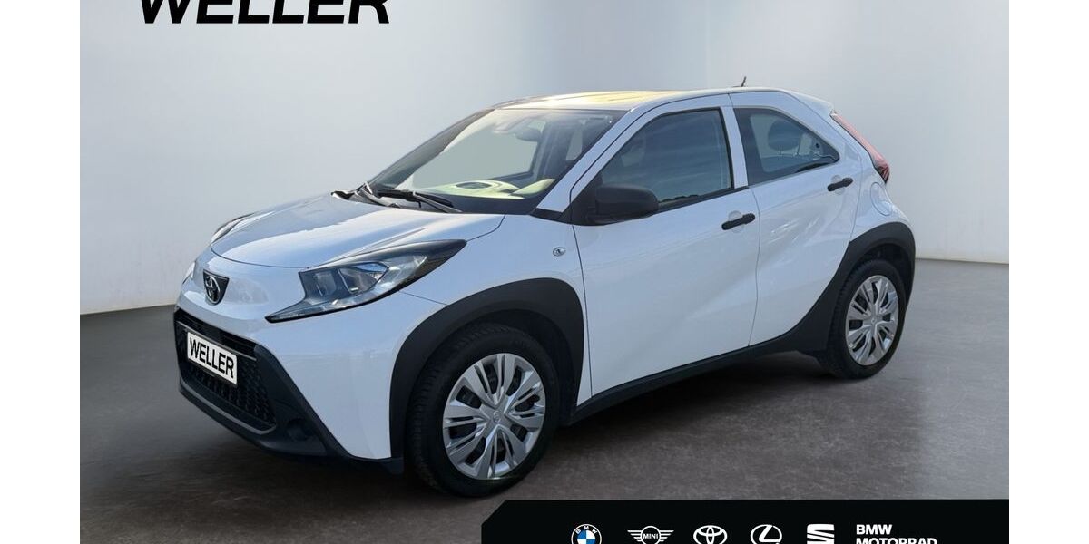 Toyota Aygo (X) 29.656 km 12.180 &euro; Hamm 59067