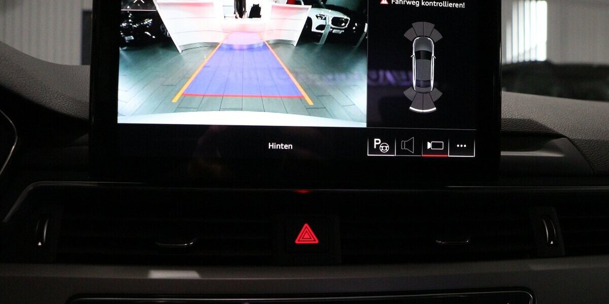 Audi A4 LIMOUSINE 40 TDI S-LINE / MATRIX-LED / 109.000 km 27.333 &euro; Hamm 59077