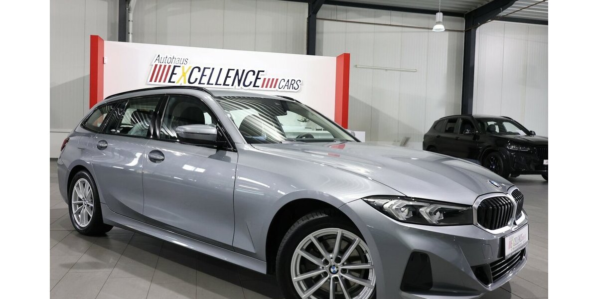 BMW 320d Touring xDrive SPORT / CURVED+NAVI+APPLE 32.000 km 30.555 &euro; Hamm 59077