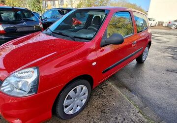 Renault Clio 121.700 km 2.400 &euro; Dortmund 44339