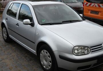 VW Golf 148.100 km 2.950 &euro; Lünen 44532