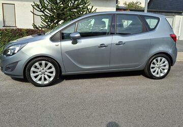 Opel Meriva 23.000 km 8.900 &euro; Schwerte 58239