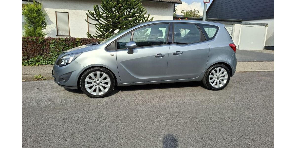 Opel Meriva 23.000 km 8.900 &euro; Schwerte 58239