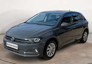 VW Polo 104.003 km 10.589 &euro; Hamm 59071