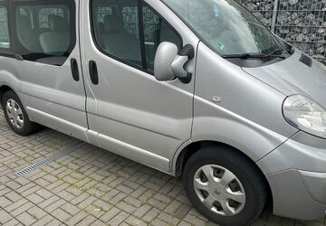 Renault Trafic 152.488 km 9.800 &euro; Hamm 59077