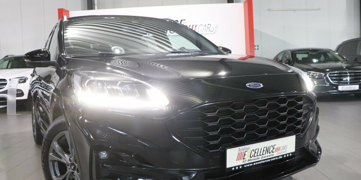 Ford Kuga 2.0 ECOBLUE STYLE ST-LINE SPORT BLACK / LED 125.000 km 17.111 &euro; Hamm 59077