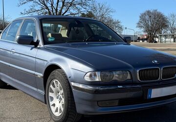 BMW 728 246.139 km 9.999 &euro; Dortmund 44139