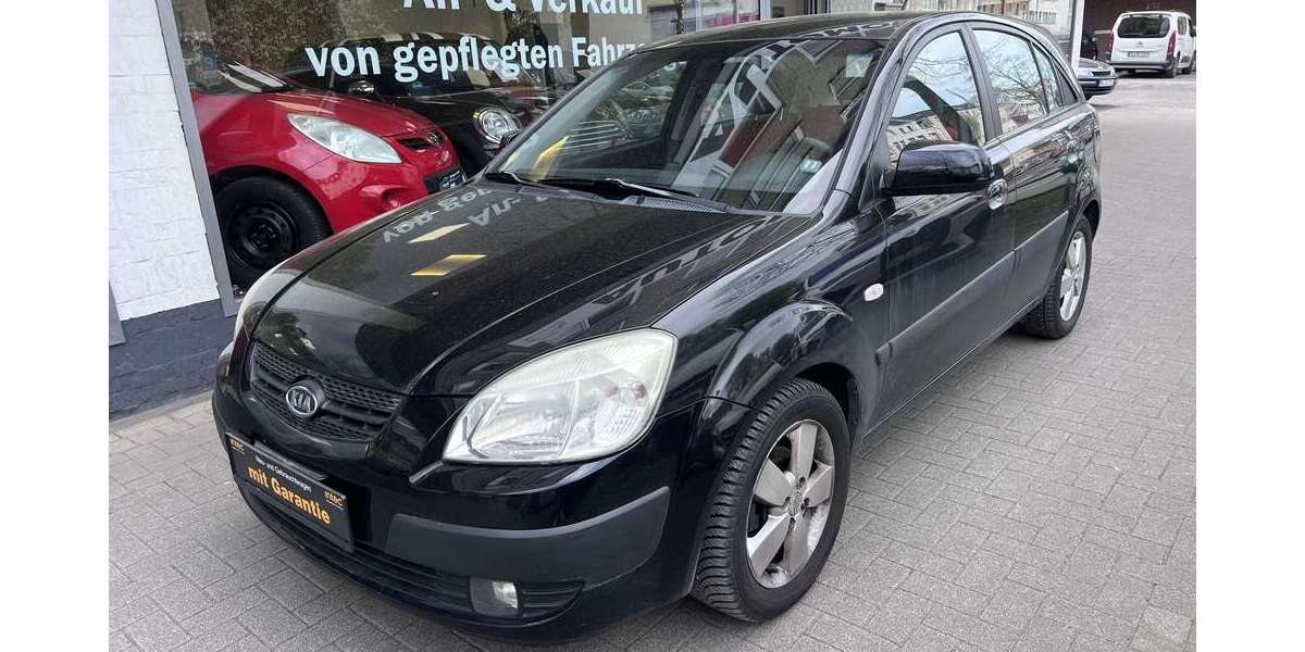 Kia Rio 129.000 km 3.980 &euro; Recklinghausen 45657