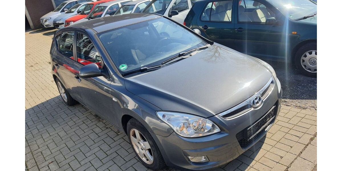 Hyundai i30 197.000 km 2.499 &euro; Ascheberg 59387