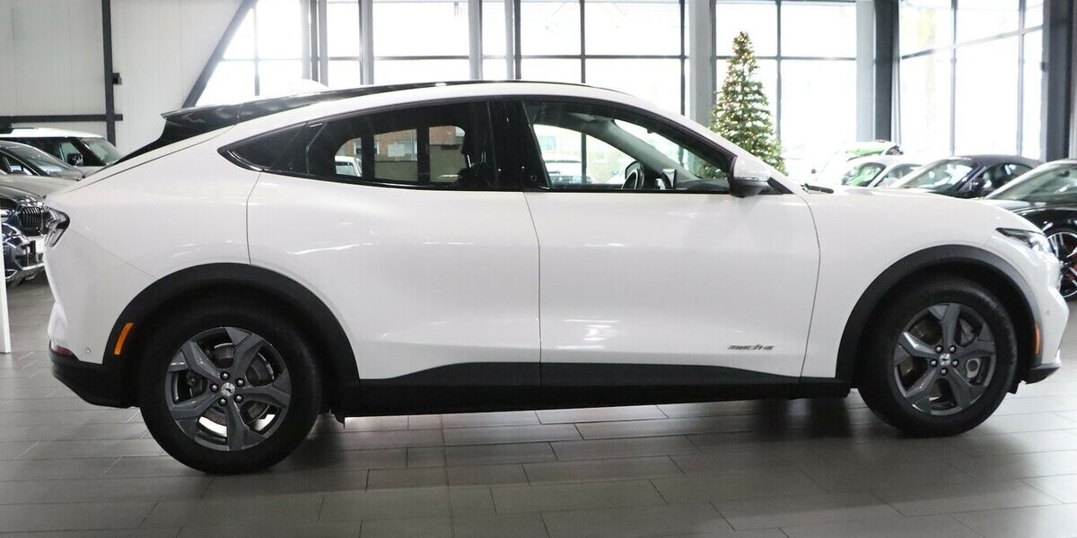 Ford Mustang Mach-E BANG & OLUFSEN / VIRTUAL COCKPIT 75.000 km 23.777 &euro; Hamm 59077