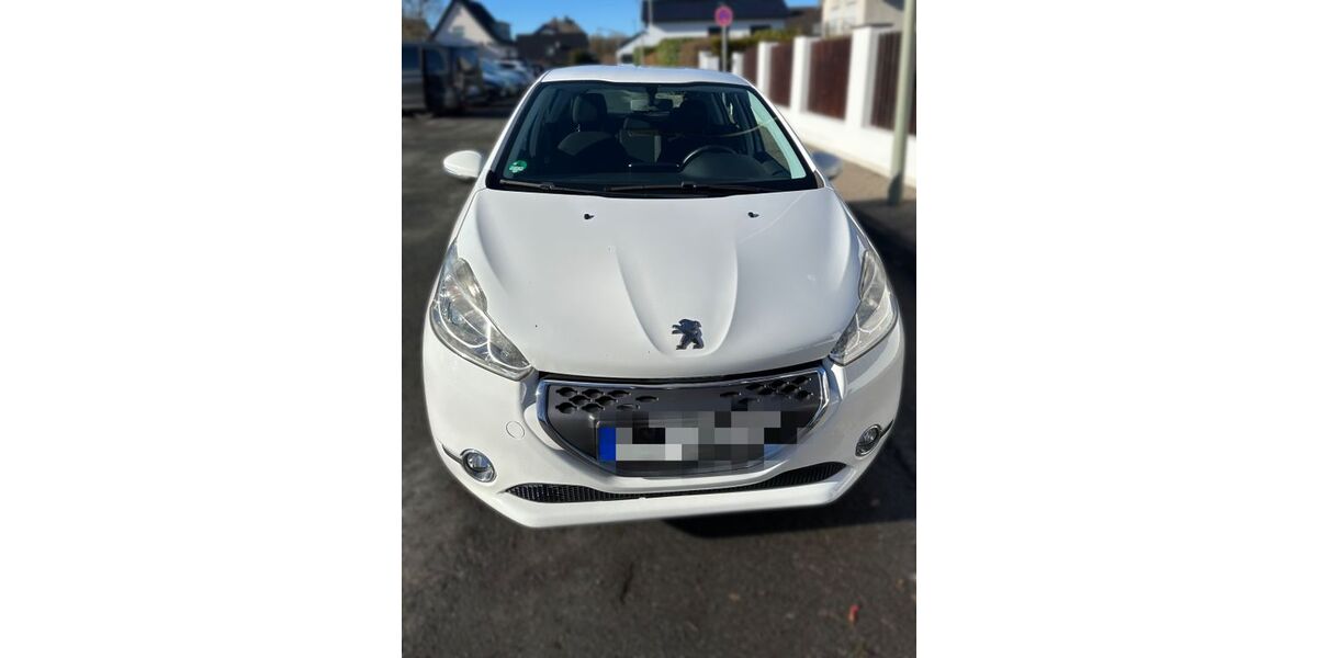 Peugeot 208 103.049 km 6.700 &euro; Dortmund 44379