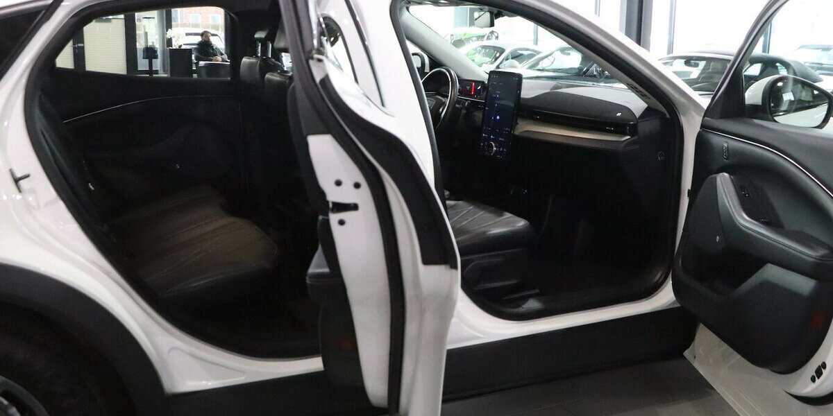 Ford Mustang Mach-E BANG & OLUFSEN / VIRTUAL COCKPIT 75.000 km 23.777 &euro; Hamm 59077