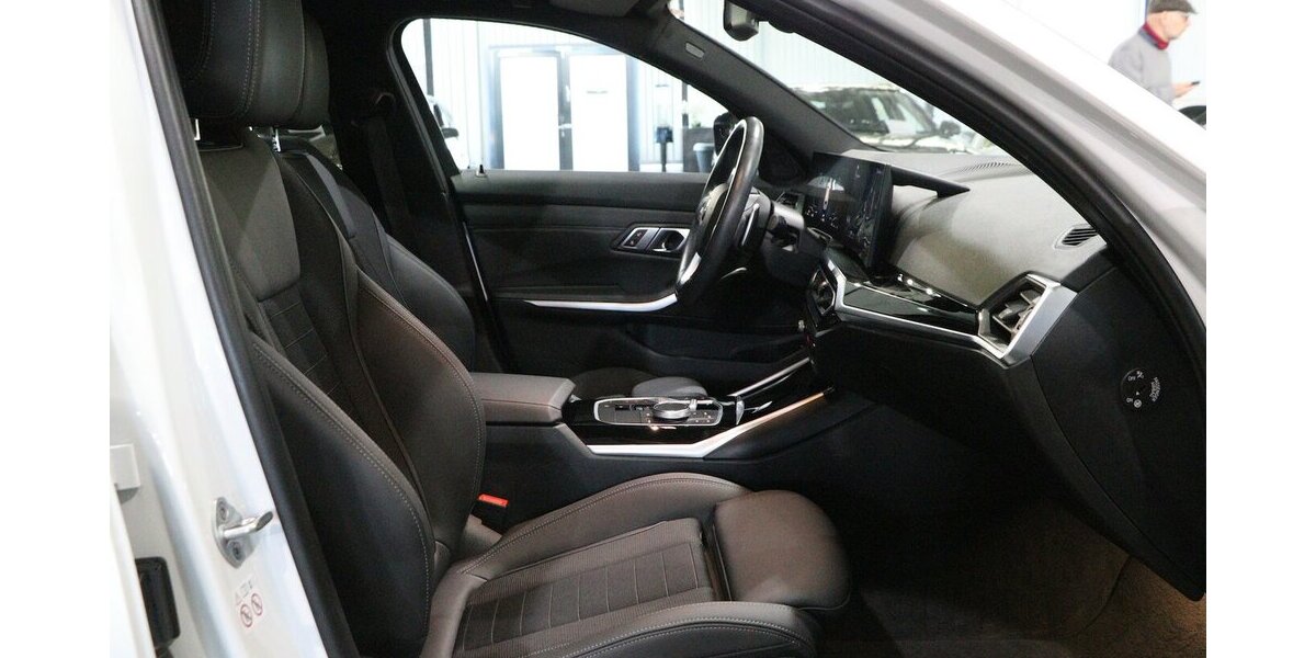 BMW 318d Touring SHADOW LEDER CURVED LED 3-ZONEN 40.000 km 30.555 &euro; Hamm 59077