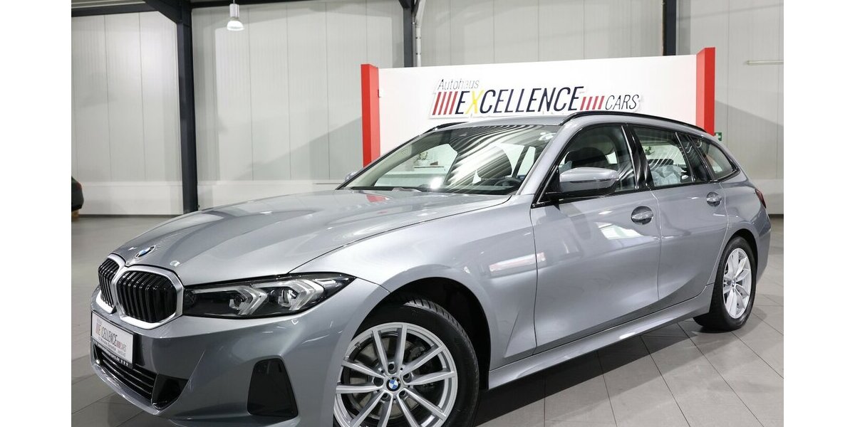 BMW 320d Touring xDrive SPORT / CURVED+NAVI+APPLE 32.000 km 30.555 &euro; Hamm 59077