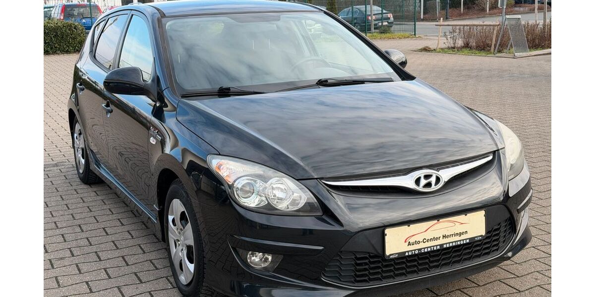 Hyundai i30 206.000 km 2.290 &euro; Hamm 59067