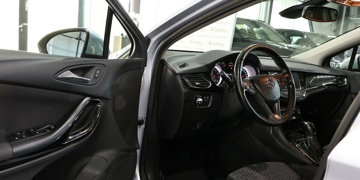 Opel Astra K ST 1.6 T ACTIVE 200-PS / APPLE+ANDROID 130.000 km 10.777 &euro; Hamm 59077