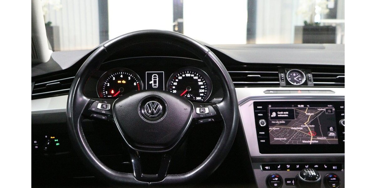 VW Passat 1.4 TSI Comfortline NAVI-DM+APPLE+ANDROID 159.000 km 12.444 &euro; Hamm 59077