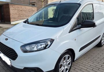 Ford Transit Courier 108.454 km 7.990 &euro; Dortmund 44263
