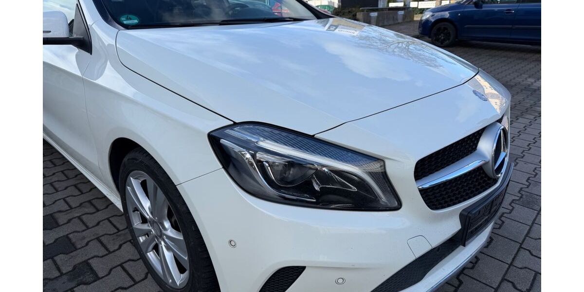 Mercedes-Benz A 180 119.350 km 12.200 &euro; Dortmund 44379