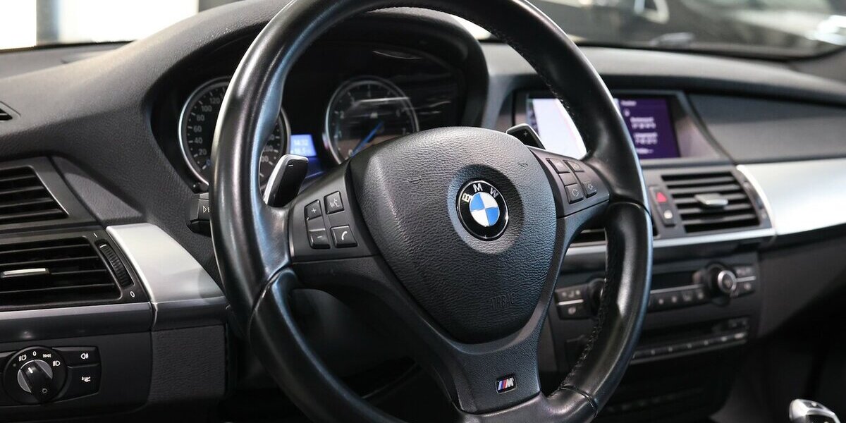 BMW X5 M xDrive50i WHITE M-SPORTPAKET / PANORAMA 66.000 km 20.500 &euro; Hamm 59077