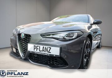 Alfa Romeo Giulia 15.281 km 39.590 &euro; Dortmund 44263