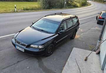 Volvo V70 385.000 km 2.100 &euro; Marl 45772