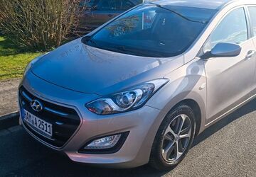 Hyundai i30 280.000 km 4.500 &euro; Hamm 59077
