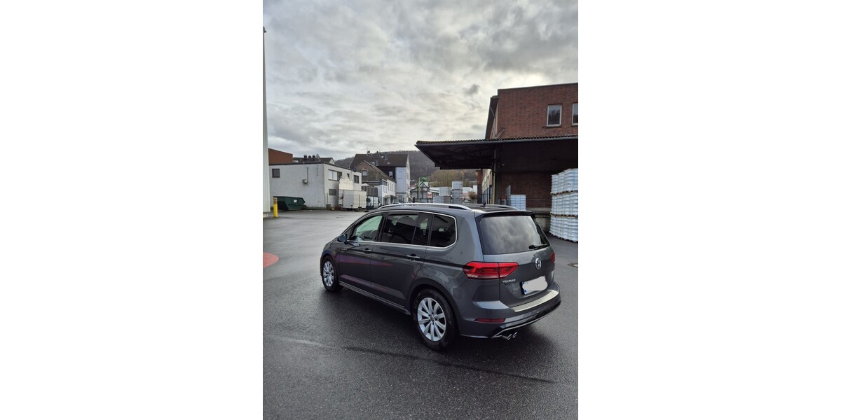 VW Touran 54.300 km 28.100 &euro; Hagen 58095