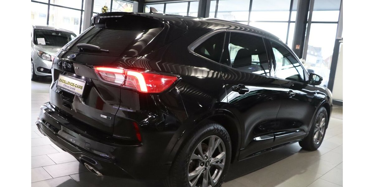 Ford Kuga 2.0 ECOBLUE STYLE ST-LINE SPORT BLACK / LED 125.000 km 17.111 &euro; Hamm 59077