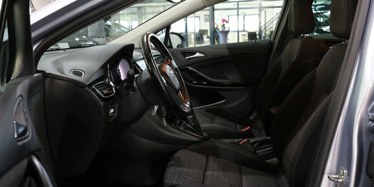 Opel Astra K ST 1.6 T ACTIVE 200-PS / APPLE+ANDROID 130.000 km 10.777 &euro; Hamm 59077